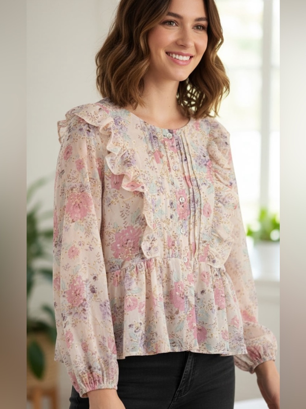 💞 Floral Ruffle Button-Front Blouse in Pastel Pink